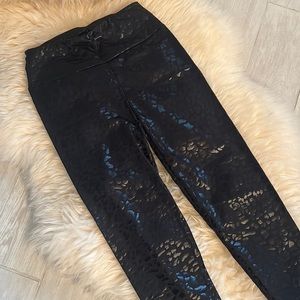 SOLD - Leopard print leggings